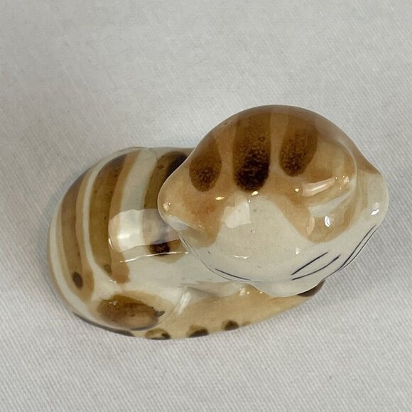 Vintage Small Porcelain Cat Japanese Red Bow Mid Century 3" - Picture 6 of 10